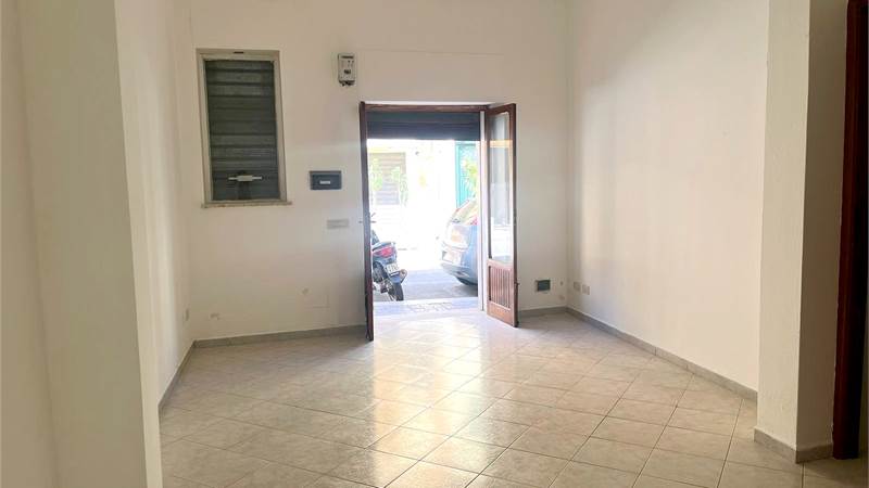 Locale commerciale 