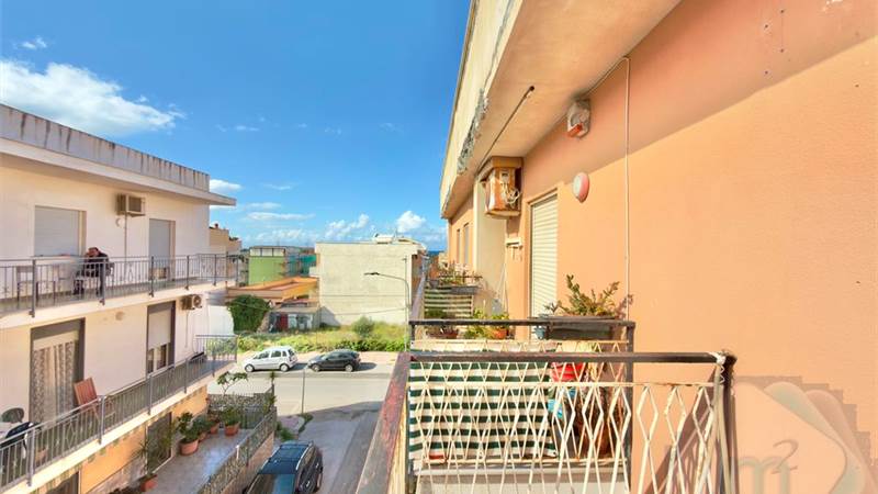 Ampio Appartamento con terrazzo 