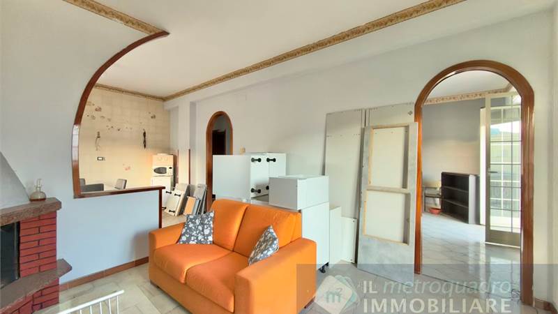 Comodo Appartamento con Terrazzo 